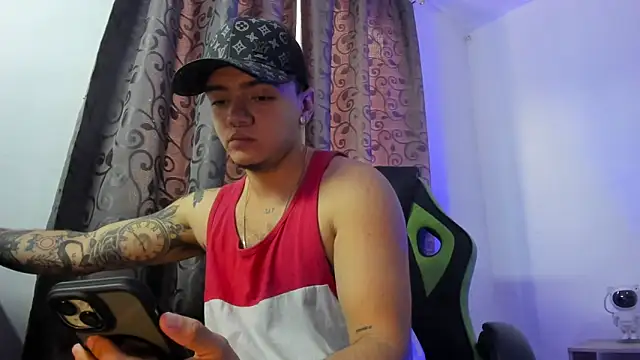 Snapshot of male_pussy chatting on September 2025 02:28:01 PM male pussy online show from September 2025 02:28:01 PM