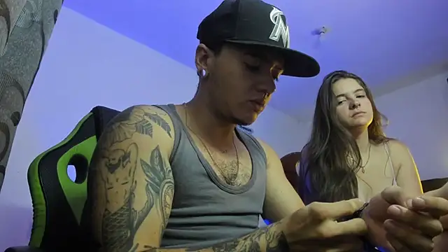 Snapshot of male_pussy chatting on September 2025 12:18:01 PM male pussy online show from September 2025 12:18:01 PM