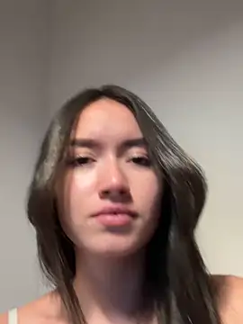 Snapshot of SaraWilliamss_ chatting on March 2025 11:35:02 PM SaraWilliamss online show from March 2025 11:35:02 PM