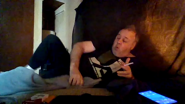 Nightshade7712 online show from December 2025 09:42:02 PM