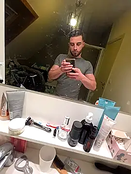 Vekie 007 online show from February 2026 07:23:02 PM