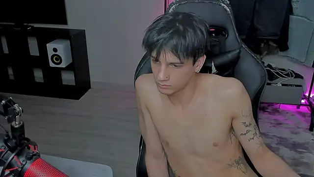 MarkBrowniii online show from March 2025 12:10:02 AM