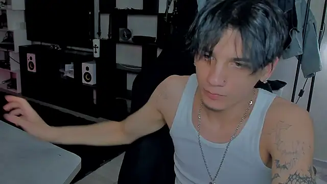 MarkBrowniii online show from April 2026 04:35:01 AM