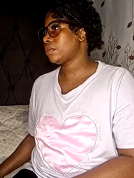 Nattybae09 online show from November 2025 06:18:02 PM