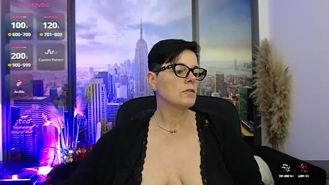 Snapshot of ninarandmann chatting on December 2024 03:52:01 PM ninarandmann online show from December 2024 03:52:01 PM