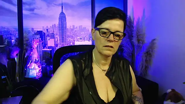 Snapshot of ninarandmann chatting on April 2026 04:15:01 PM ninarandmann online show from April 2026 04:15:01 PM