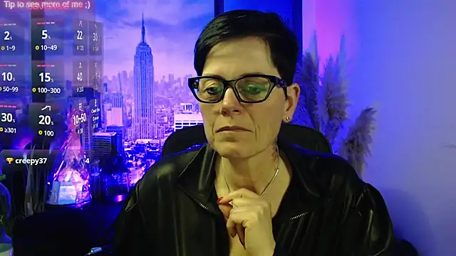 Snapshot of ninarandmann chatting on April 2026 03:06:01 PM ninarandmann online show from April 2026 03:06:01 PM