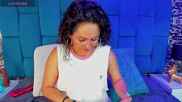 hanny milf online show from December 2025 12:02:02 PM