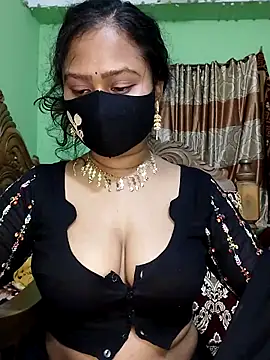 Idhika Paul online show from March 2025 05:58:02 AM