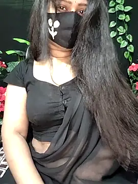 Idhika Paul online show from October 2025 12:44:02 AM