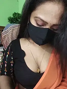 Idhika Paul online show from May 2026 11:01:01 PM