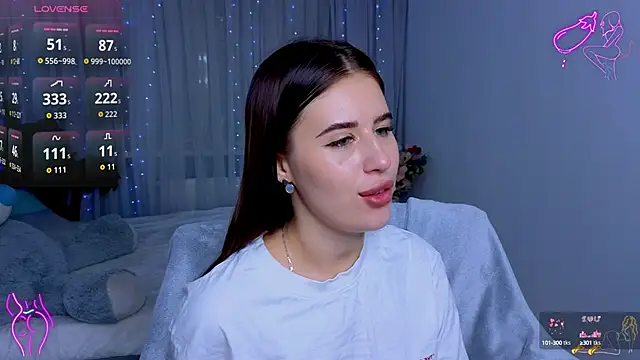 Milkissss online show from September 2025 08:13:01 PM