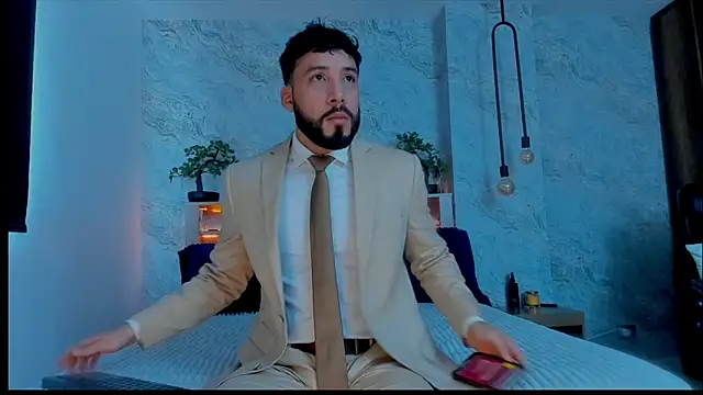 bruno woods online show from December 2024 05:31:02 PM