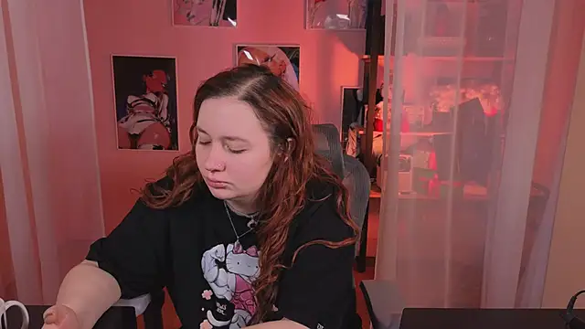 carolina elf online show from November 2025 12:19:02 PM