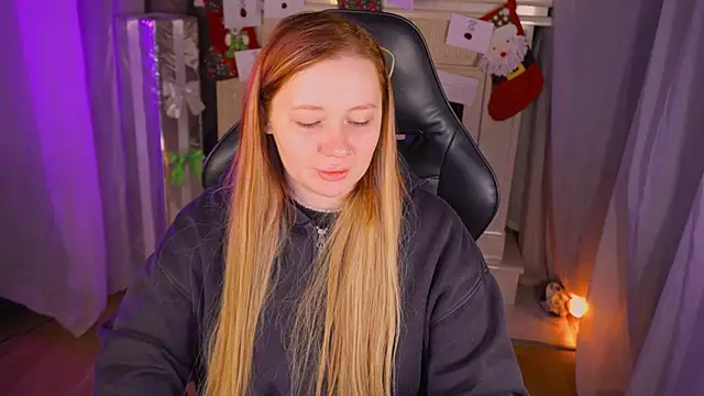 Snapshot of carolina_elf chatting on January 2026 05:12:01 AM carolina elf online show from January 2026 05:12:01 AM