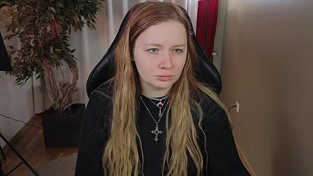 Snapshot of carolina_elf chatting on February 2026 05:16:02 AM carolina elf online show from February 2026 05:16:02 AM