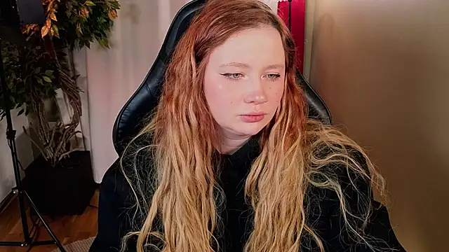 Snapshot of carolina_elf chatting on February 2026 05:07:02 AM carolina elf online show from February 2026 05:07:02 AM