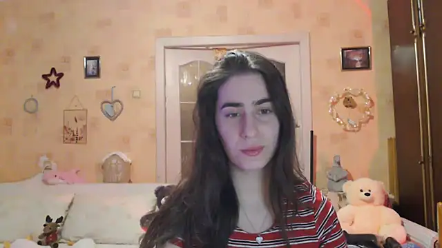 INELIKA online show from November 2025 03:43:02 PM