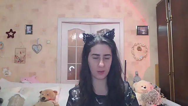 INELIKA online show from November 2025 05:47:02 PM