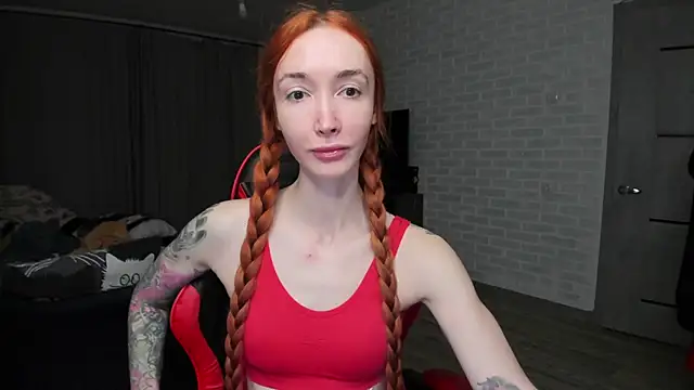 Roxy Silver online show from December 2025 07:52:02 PM