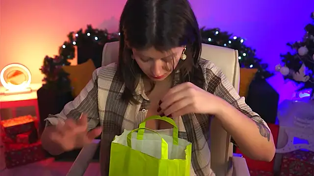 NicoleMun online show from January 2025 01:14:01 PM