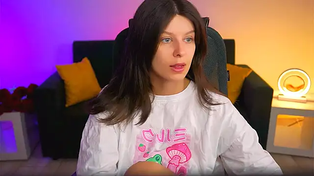 NicoleMun online show from February 2025 05:19:01 AM