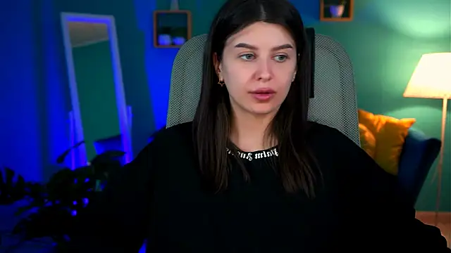 NicoleMun online show from February 2025 06:32:02 PM