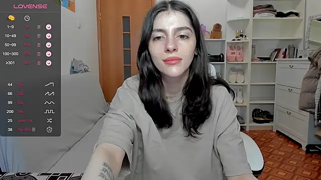 Snapshot of broosnica1 chatting on April 2026 01:24:02 PM broosnica1 online show from April 2026 01:24:02 PM