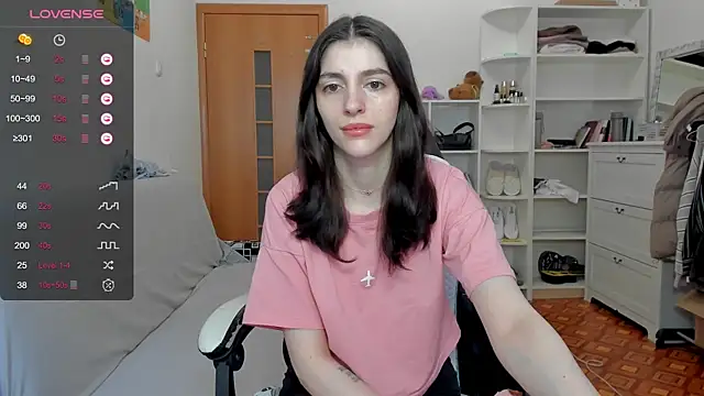 Snapshot of broosnica1 chatting on April 2026 07:23:01 AM broosnica1 online show from April 2026 07:23:01 AM