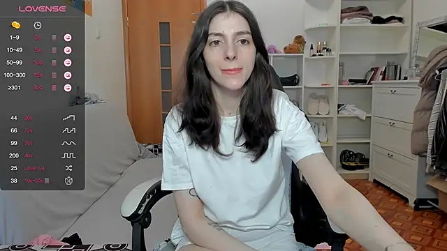 Snapshot of broosnica1 chatting on May 2026 08:30:02 AM broosnica1 online show from May 2026 08:30:02 AM
