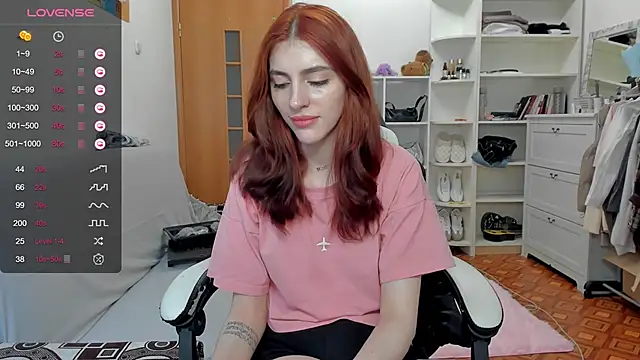 Snapshot of broosnica1 chatting on May 2026 01:40:01 PM broosnica1 online show from May 2026 01:40:01 PM