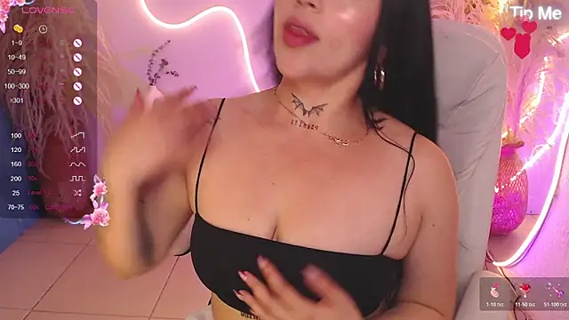 ViolettaHotLatin  online show from June 2026 11:34:02 AM