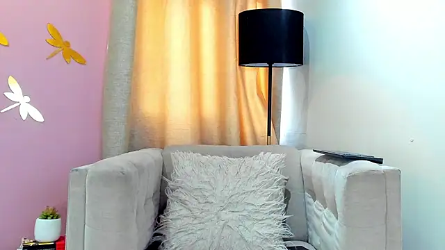  AlejaCruz  online show from March 2025 06:21:02 PM