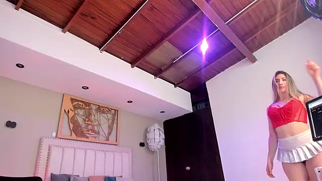  AlejaCruz  online show from April 2026 05:21:02 PM