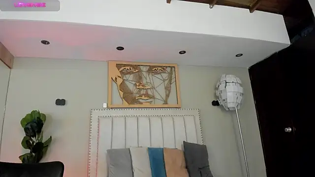  AlejaCruz  online show from July 2026 08:00:01 PM