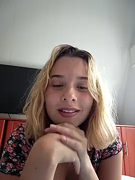 Sophy Bunny online show from September 2025 05:27:02 PM