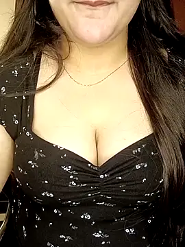 Snapshot of AK---47 chatting on September 2025 03:44:01 PM AK---47 online show from September 2025 03:44:01 PM