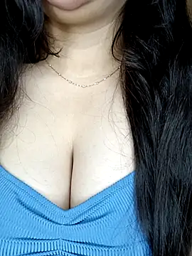 Snapshot of AK---47 chatting on November 2025 03:55:01 PM AK---47 online show from November 2025 03:55:01 PM