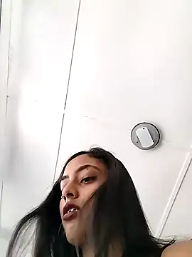 cleopatra-phaedra online show from February 2025 09:05:02 AM