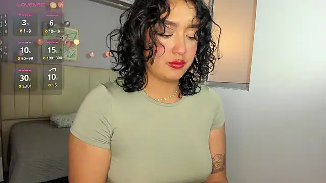 Snapshot of ema_saenz chatting on March 2025 07:12:01 PM ema saenz online show from March 2025 07:12:01 PM