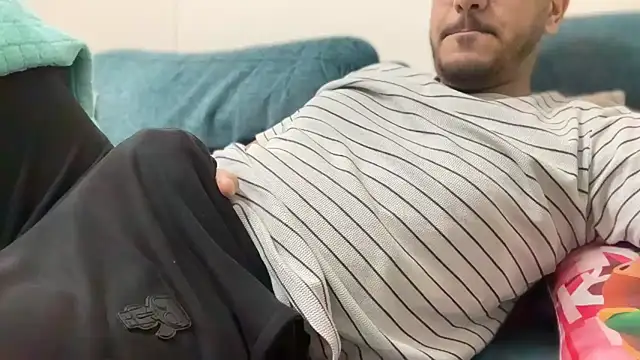 Snapshot of Mooka69 chatting on February 2026 02:18:02 AM Mooka69 online show from February 2026 02:18:02 AM