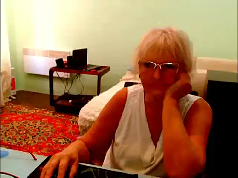 Snapshot of Natali7634 chatting on September 2025 07:52:02 AM Natali7634 online show from September 2025 07:52:02 AM