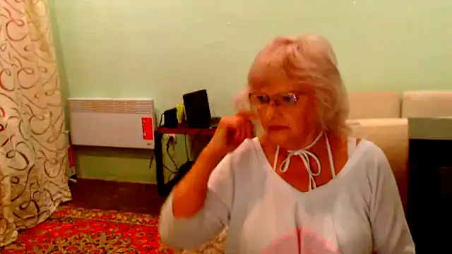 Snapshot of Natali7634 chatting on November 2025 06:52:02 PM Natali7634 online show from November 2025 06:52:02 PM