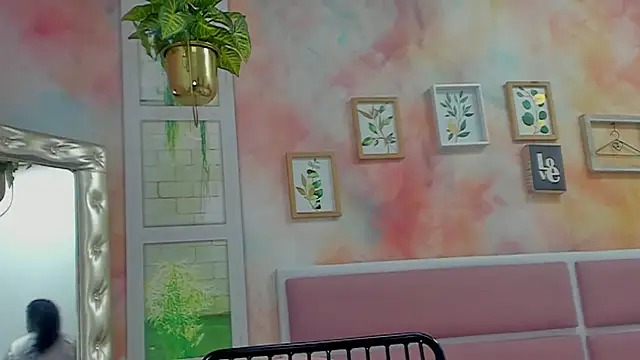 Idiris big online show from February 2025 09:07:02 PM