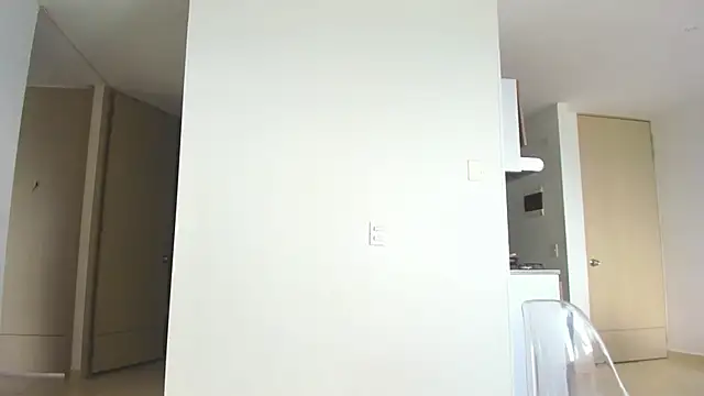 Emi latingirl online show from October 2025 08:07:01 PM