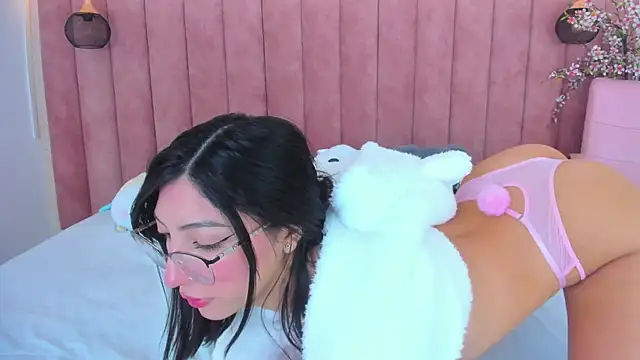 MarianaBranzz online show from February 2025 12:55:01 PM