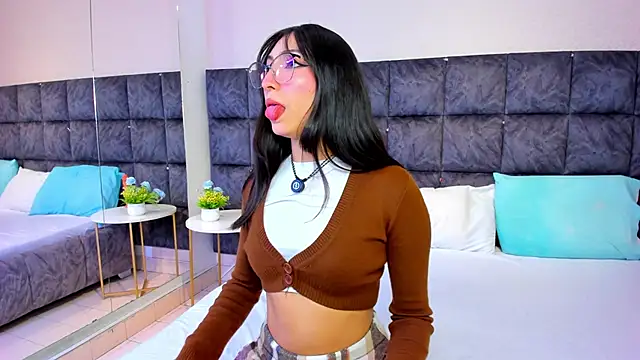 MarianaBranzz online show from November 2025 05:27:02 AM