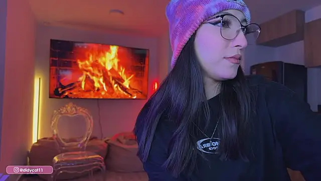 MarianaBranzz online show from March 2026 07:17:01 PM