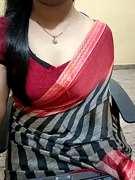 Snapshot of Nithya_05 chatting on September 2025 06:34:01 PM Nithya 05 online show from September 2025 06:34:01 PM