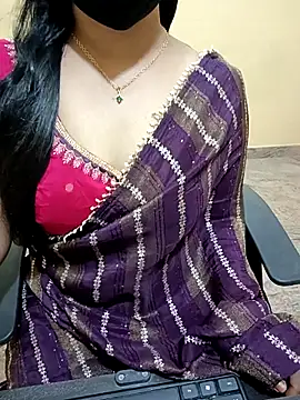 Snapshot of Nithya_05 chatting on October 2025 04:54:01 AM Nithya 05 online show from October 2025 04:54:01 AM